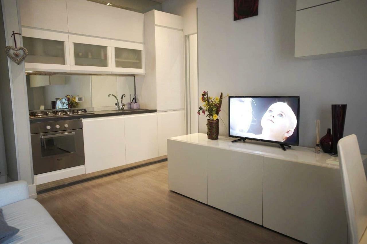 Metro A Modern Apartment Рим Экстерьер фото